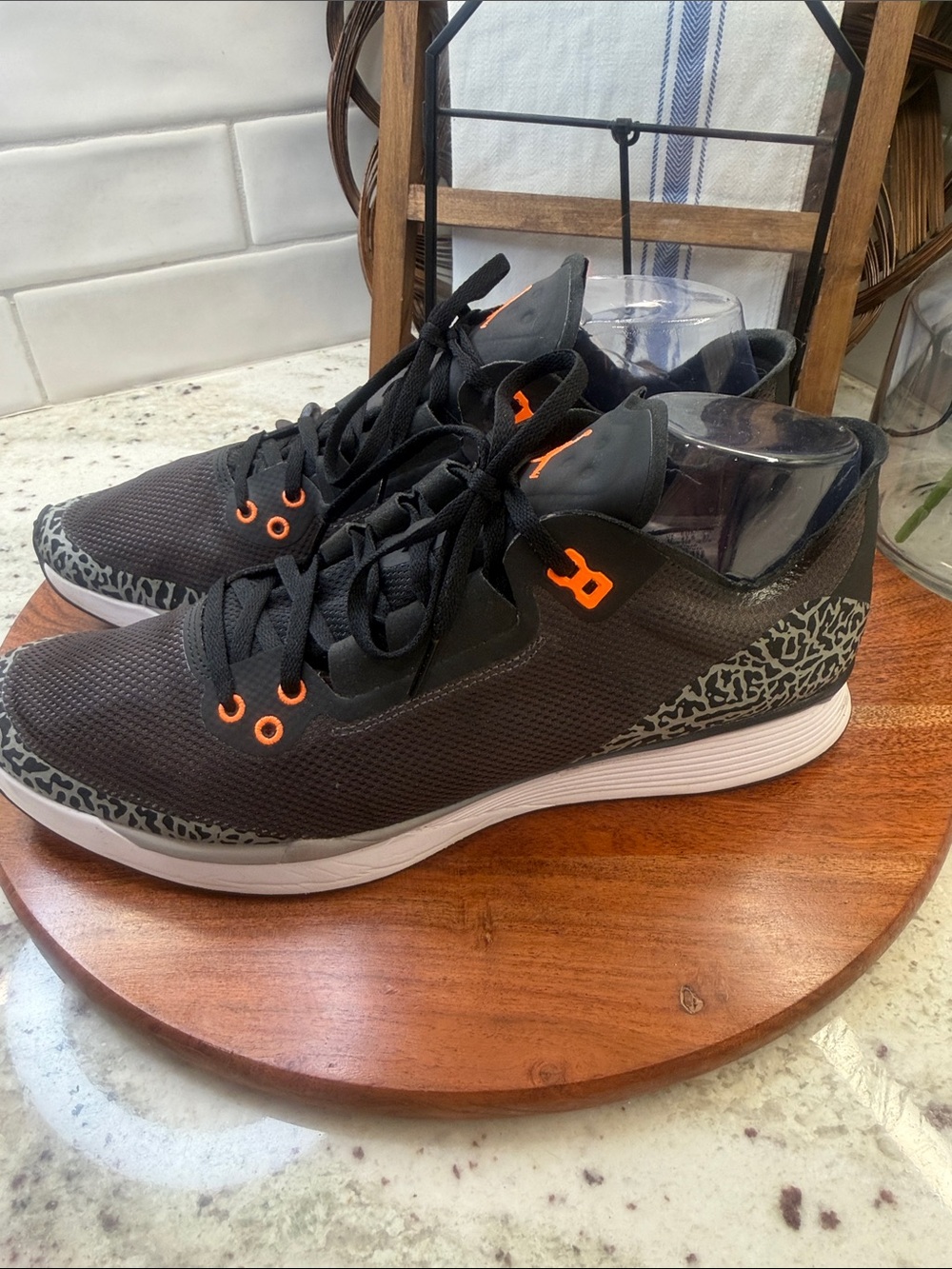 Jordan 88 Racer “Fear” Sneakers with Orange Accents and Grey Elephant Print - Picture 4 of 9